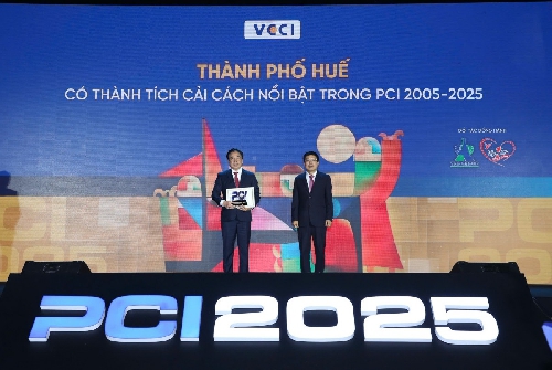 Thành phố Huế được vinh danh trong TOP 3 địa phương có thành tích cải cách PCI nổi bật giai đoạn 2005 - 2025
