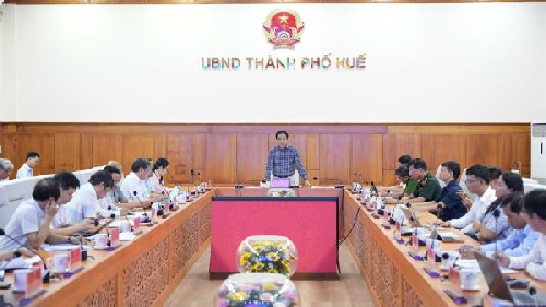  UBND thành phố họp thường kỳ tháng 5/2026: Tập trung tháo gỡ điểm nghẽn, thúc đẩy tăng trưởng
