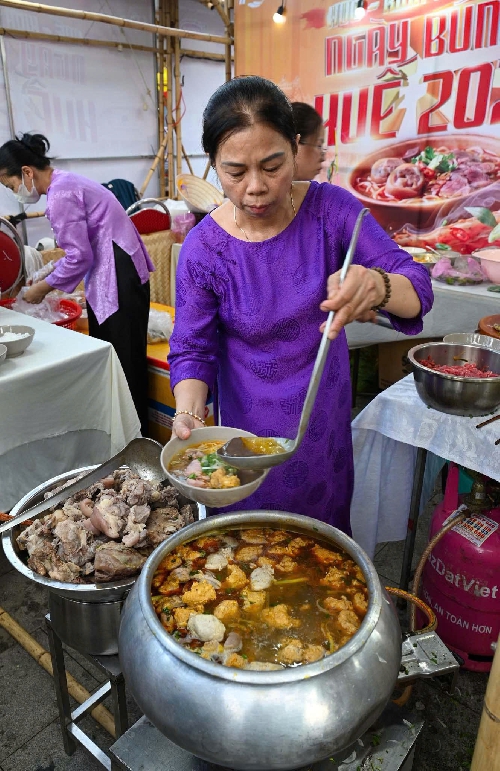 Huế được vinh danh là điểm đến ẩm thực truyền thống độc đáo của châu Á