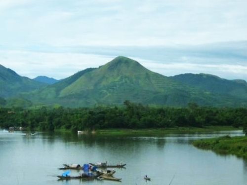 Thơ Sông Hương 05-2000