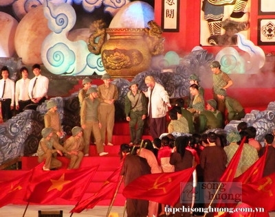 Về Đất Tổ Hùng Vương