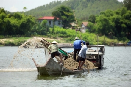 Trở lại Hương Trà