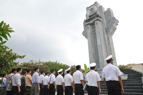 Trường Sa- Vang mãi bản hùng ca